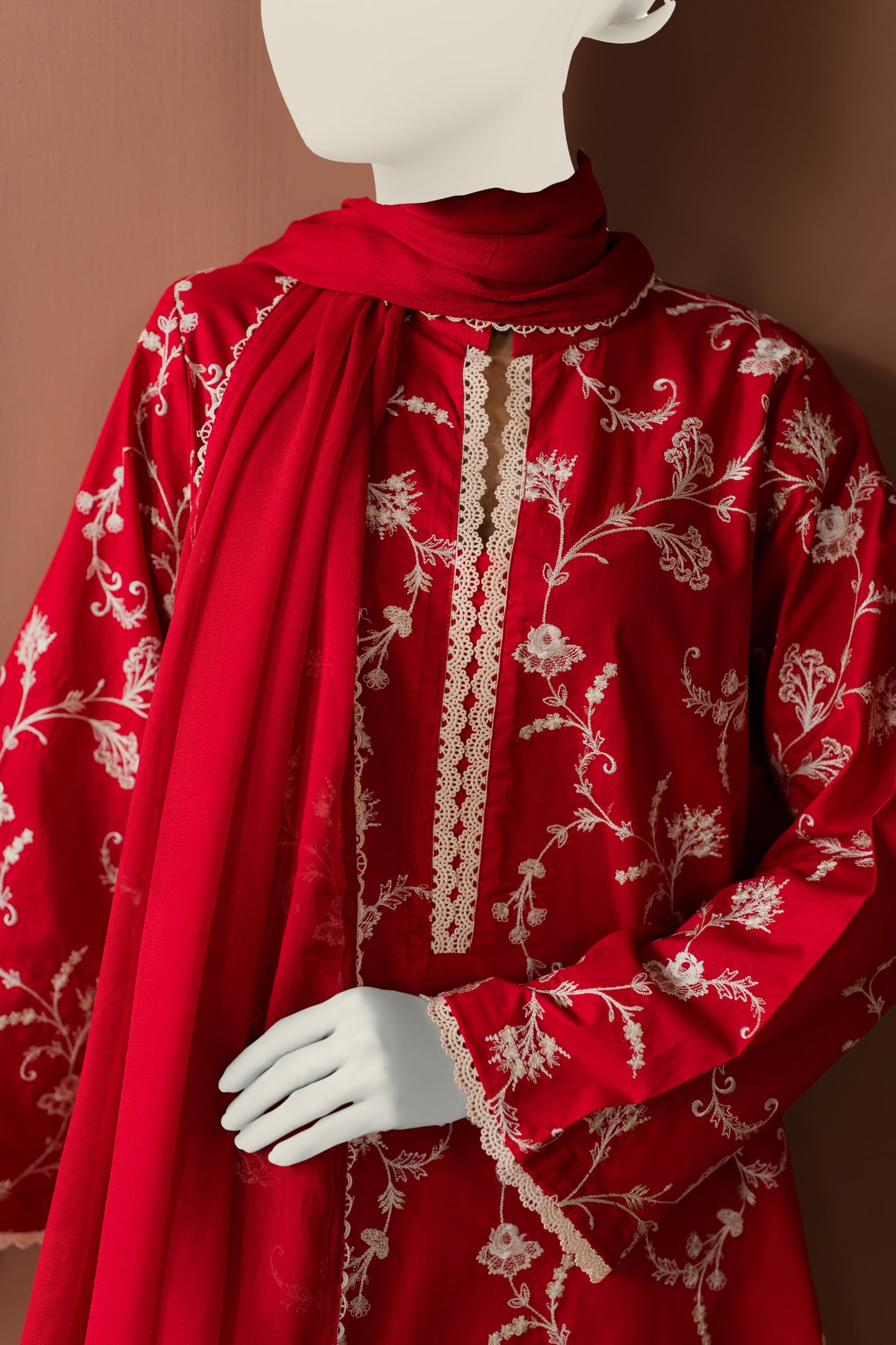 Elara Farshi Set