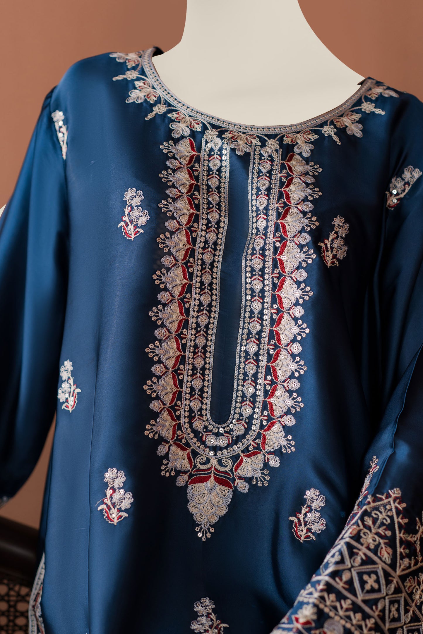Nyla - 3pc Silk Farshi Set